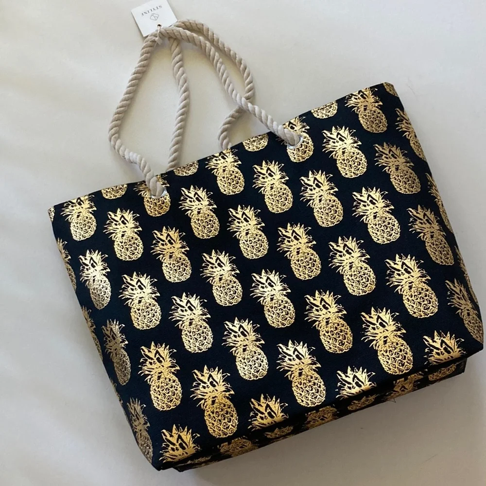 Jumbo Black & Gold Foil Pineapple Beach Tote - Picture 4 of 10